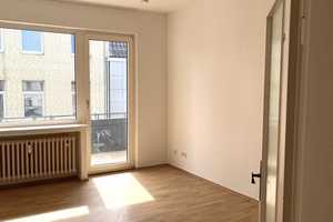 helle 2 Zimmer Wohnung mit Balkon im Zentrum von Hannover Erstbezug nach Renovierung! – Am Marstall  16, 30159 Hannover – Vorschaubild 10