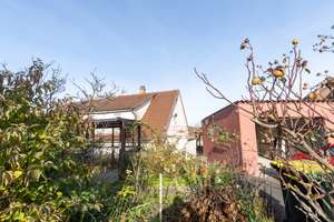 Charmantes Einfamilienhaus in Hanglage mit Garten, Terrasse und Garage – Die vollständige Adresse der Immobilie erhältst du vom Anbieter., 74321 Bietigheim-Bissingen – Vorschaubild 2