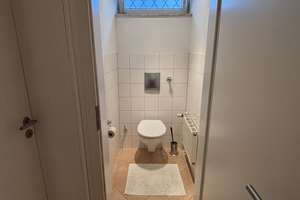 Großes Einfamilienhaus mit besonderem Wohngefühl, neuem Dach und großem Grundstück - Provisionsfrei – Die vollständige Adresse der Immobilie erhältst du vom Anbieter., 78573 Wurmlingen – Vorschaubild 18