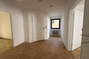 Erstbezug nach Kernsanierung:  Helle 4-Zimmer-Wohnung mit Balkon nahe U-Bahnstation – Die vollständige Adresse der Immobilie erhältst du vom Anbieter., 80799 Universität, München – Vorschaubild 9