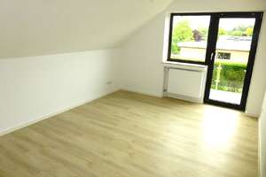 Kleine Dachgeschosswohnung mit Einbauküche und Balkonweitsicht! – Die vollständige Adresse der Immobilie erhältst du vom Anbieter., 48165 Hiltrup-Ost, Münster – Vorschaubild 5