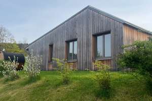 *** Modernes Haus im Bungalowstil mit Terrasse, Garten und Sauna in hervorragender Lage*** – Eibenberger Straße 5b, 9123 Einsiedel, Chemnitz – Vorschaubild 1