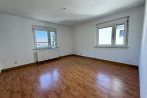 Lebendiges Stadtwohnen: 3-Zimmer-Wohnung in Untertürkheim