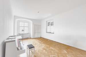 STILVOLLE 3 ZIMMER WOHNUNG MIT SONNENBALKON IN CHARMANTER GRÜNDERZEITVILLA AUF EINEM PARKGRUNDSTÜCK – Bahnhofstraße 25, 1259 Leuben (Stadtteil), Dresden – Vorschaubild 10