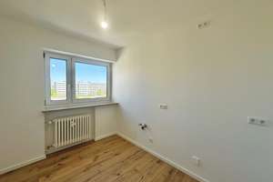 Erstbezug nach Modernisierung - Helle 3-Zimmer-Wohnung in Perlach – Kurt-Eisner-Straße 22, 81735 Neuperlach, München – Vorschaubild 1