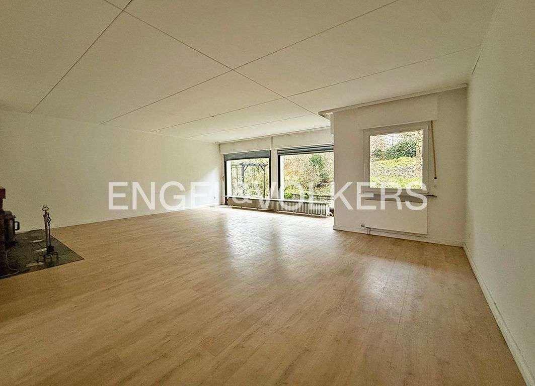 Immobilie in Usingen - Einfamilienhaus mit 7 Zimmern in Waldrandlage - Bild 19