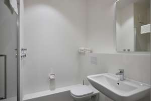 1 Zimmer Apartment mit Balkon in München/Riem möbliert ab 01.07.26 (fix) für mindestens 6 Monate – Willy-Brandt-Allee 14, 81829 Messestadt Riem, München – Vorschaubild 8