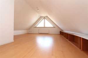 Besondere Architekten-Doppelhaushälfte mit Wintergarten und Kamin – Segeberg (Kreis) – Vorschaubild 17