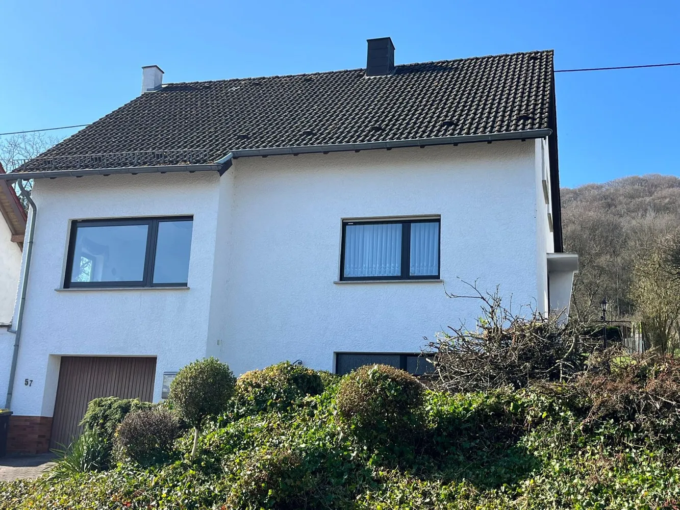 STEINBACH : Großes 1 - 2 Familienhaus in ruhiger RANDLAGE wartet auf neue BEWOHNER ! !, Saarlouis Kreis – Bild 4