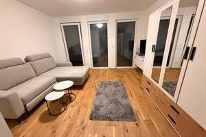 Stilvolles Wohnen auf Zeit am Schlosspark – voll möbliertes Apartment in Toplage