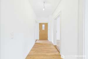 Frisch renovierte 3-Zimmer-Wohnung mit neuer Einbauküche – 93049 Westenviertel, Regensburg – Vorschaubild 3