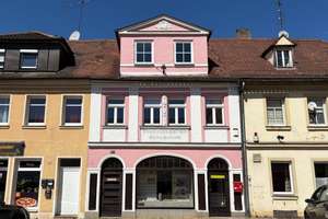 Historisches Wohn- und Geschäftshaus mit saniertem Charme & Ausbaupotenzial im Hinterhaus – Die vollständige Adresse der Immobilie erhältst du vom Anbieter., 91522 Innenstadt, Ansbach – Vorschaubild 1