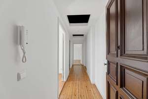 2 Zimmer Altbauwohnung im ruhigen Seitenflügel - Bezugsfrei – Die vollständige Adresse der Immobilie erhältst du vom Anbieter., 10439 Prenzlauer Berg, Berlin – Vorschaubild 4