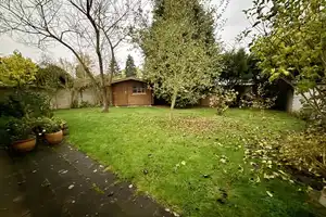 Bungalow mit viel Gestaltungsmöglichkeiten auf großem Grundstück – Köln – Vorschaubild 3