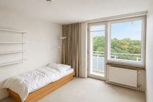 Sanierungsbedürftige 3-Zimmer-Wohnung mit Weitblick – 40474 Golzheim, Düsseldorf – Vorschaubild 5