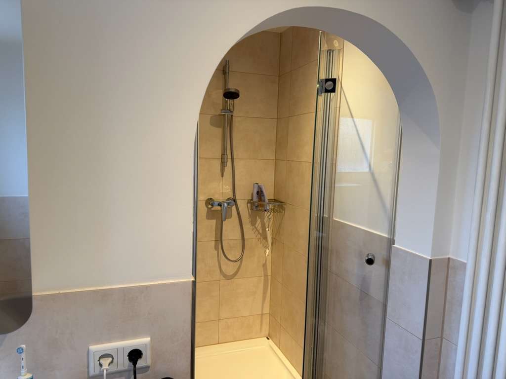 Immobilie in Biebesheim - Zweifamilienhaus in solider Bausubstanz mit großem Grundstück - Bild 15