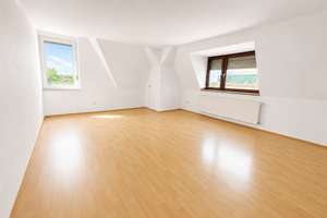 Großzügige 157 m² Familienwohnung in Stadtvilla | 3 Schlafzimmer | 2 Bäder | 