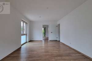 Moderne Erdgeschosswohnung mit großer Terrasse – Eichenwaldstraße 40, 85049 West, Ingolstadt – Vorschaubild 3