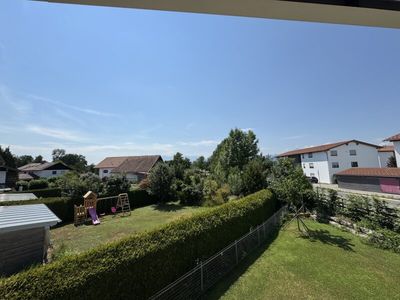Willkommen zu Hause: 4-Zimmer Familienwohnung in Surheim