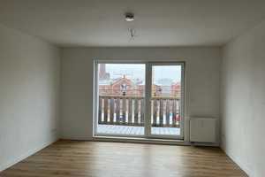 Loftartige Wohnung mit modernem Tageslichtbad, Badewanne, Abstellraum und Balkon! – Hafenstr. 12, 39106 Magdeburg – Vorschaubild 7