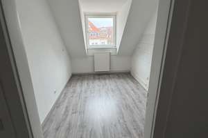 Geräumige 4-Zimmer DG Wohnung in zentraler Lage in Hannover Oststadt – Lister Meile 38, 30161 Oststadt, Hannover – Vorschaubild 11
