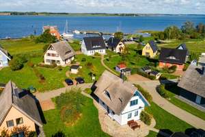 Traumhafter Seeblick: Individuelles Ferienhaus unter Reet in naturnaher Lage – Am Breetzer Bodden 16, 18569 Neuenkirchen – Vorschaubild 22