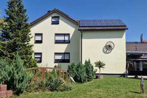 Gepflegtes Zweifamilienhaus mit großzügigem Garten, PV-Anlage in Steinheim am Albuch – Heidenheim (Kreis) – Vorschaubild 1