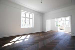Prachtvolle Stadtvilla im begehrten Lichterfelde-West – Die vollständige Adresse der Immobilie erhältst du vom Anbieter., 12205 Lichterfelde, Berlin – Vorschaubild 2