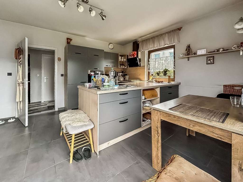 Immobilie in Sengenthal - Sale &amp; Lease-Back: Gepflegtes Einfamilienhaus mit großem Garten in Sengenthal - Bild 3