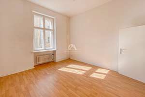 IHRE PERFEKTE FAMILIENWOHNUNG IN TOLLER LAGE IN MOABIT! GROßZÜGIGER GRUNDRISS! PROVISIONSFREI! – Wilsnacker Straße 63, 10559 Moabit, Berlin – Vorschaubild 10