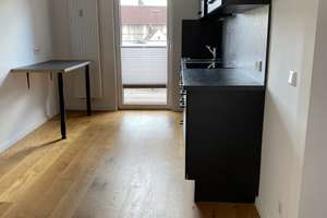 Helle kernsanierte 2Zi Altbau Wohnung top Ausstattung/Küche/Balkon/Parkett/Bad neu/elektr. Rolläden – Heynestrasse 23, 90443 Steinbühl, Nürnberg – Vorschaubild 5