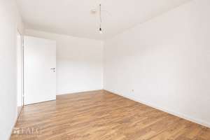 Zentral wohnen in Bremerhaven – 3 Zimmer mit Balkon – Die vollständige Adresse der Immobilie erhältst du vom Anbieter., 27570 Geestendorf, Bremerhaven – Vorschaubild 7