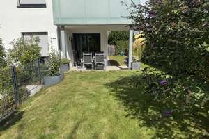 Ruhiges Garten-Idyll in 2. Reihe: Barrierefreier Neubau (2021) von Privat