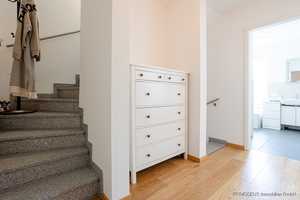 Neuwertiges 5-Zimmer-Reihenhaus mit Einbauküche in Bad Soden am Taunus – Main-Taunus-Kreis – Vorschaubild 5