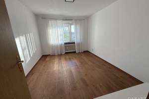 3 Zimmer-Wohnung mit Einbauküche in bester Lage mit U-Bahn-Nähe und Nähe zum Olympiapark – Die vollständige Adresse der Immobilie erhältst du vom Anbieter., 80809 Am Riesenfeld, München – Vorschaubild 3