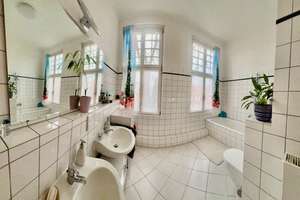 Wunderschöne 4-Zimmer-Altbauwohnung mit Balkon, Stuck und Parkett – Gutenbergstraße 62, 14467 Nördliche Innenstadt, Potsdam – Vorschaubild 9