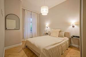 Ruhige 2-Zimmer-Erdgeschosswohnung mit neuer Küche und modernem Wohnkomfort – Die vollständige Adresse der Immobilie erhältst du vom Anbieter., 12165 Steglitz, Berlin – Vorschaubild 2