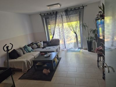 Großzügige 6,5-Zimmer-Wohnung in ruhiger Lage nahe dem Schulzentrum