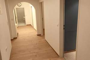 Viel Platz für den Alltag in dieser 4-Zimmer-Wohnung in Mannheim – 68259 Feudenheim, Mannheim – Vorschaubild 3