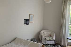 Geschmackvolle Hochparterre-Wohnung mit zwei Räumen und Einbauküche in Berlin – Die vollständige Adresse der Immobilie erhältst du vom Anbieter., 10115 Mitte (Ortsteil), Berlin – Vorschaubild 4