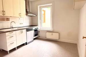 Uhlenhorst: Sonnenverwöhnter Altbau mit Balkon, Weitblick & Privatsphäre – Die vollständige Adresse der Immobilie erhältst du vom Anbieter., 22085 Uhlenhorst, Hamburg – Vorschaubild 8