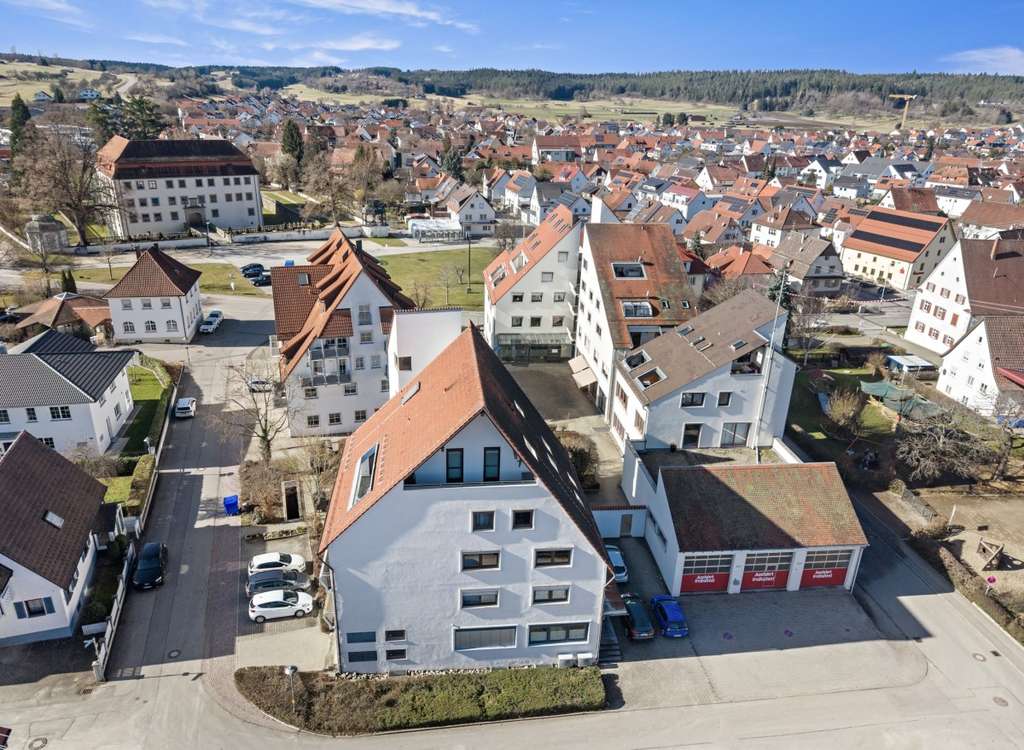 Immobilie in Geislingen - Helle, großzügige 3,5 Zi.-Whg. mit sonnigem Balkon in zentraler Lage von Geislingen! - Bild 2