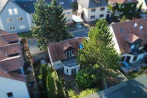 Individuelles Stadthaus mit Garten, Dachterrasse und Garage in Stadtfeld-West – 39110 Stadtfeld West, Magdeburg – Vorschaubild 2
