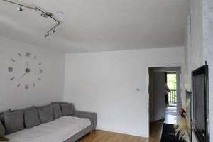 Helle und uninahe 3-Zimmer-Wohnung mit Balkon im 3. OG in Wuppertal-Elberfeld – Markgrafenstraße 8, 42119 Elberfeld, Wuppertal – Vorschaubild 3