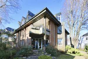 SOLIDE BAUSUBSTANZ, TERRASSE, GARTENBEREICH & GARAGE - RUHIGE LAGE - ZUR ZEIT VERMIETET – Die vollständige Adresse der Immobilie erhältst du vom Anbieter., 12203 Lichterfelde, Berlin – Vorschaubild 3