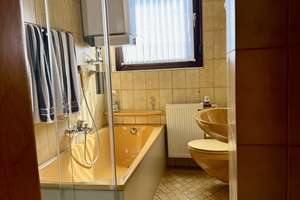 Einfamilienhaus mit zwei Garagen in Marienmünster-Vörden – Die vollständige Adresse der Immobilie erhältst du vom Anbieter., 37696 Marienmünster – Vorschaubild 12