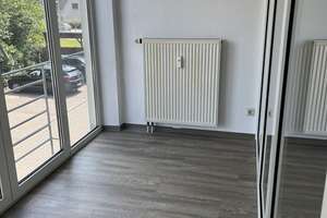 sehr gepflegte seniorengeeignete 2-Zimmer-Wohnung mit EBK und Fahrstuhl – Weserstraße 85, 27572 Wulsdorf, Bremerhaven – Vorschaubild 4