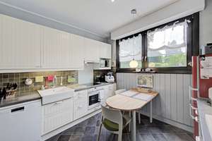 *VERKAUFT* Architektur-Ikone: Winkel-Bungalow inklusive Parkfeeling in Krefeld-Fischeln – Die vollständige Adresse der Immobilie erhältst du vom Anbieter., 47807 Fischeln, Krefeld – Vorschaubild 12
