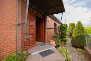 Einfamilienhaus mit Wintergarten, Garage und Carport in ruhiger Lage Watenbüttels – Die vollständige Adresse der Immobilie erhältst du vom Anbieter., 38112 Lehndorf-Watenbüttel, Braunschweig – Vorschaubild 2