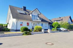 Einziehen, wohlfühlen, ankommen - Ihr neues Zuhause mit Gartenidylle und Charme! – Die vollständige Adresse der Immobilie erhältst du vom Anbieter., 63691 Ranstadt – Vorschaubild 1